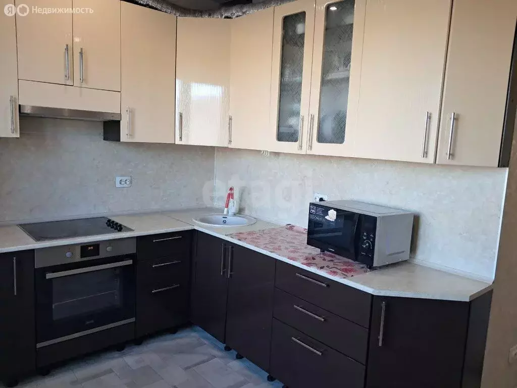 2-комнатная квартира: Ишим, улица Луначарского, 70к1 (58.9 м) - Фото 1