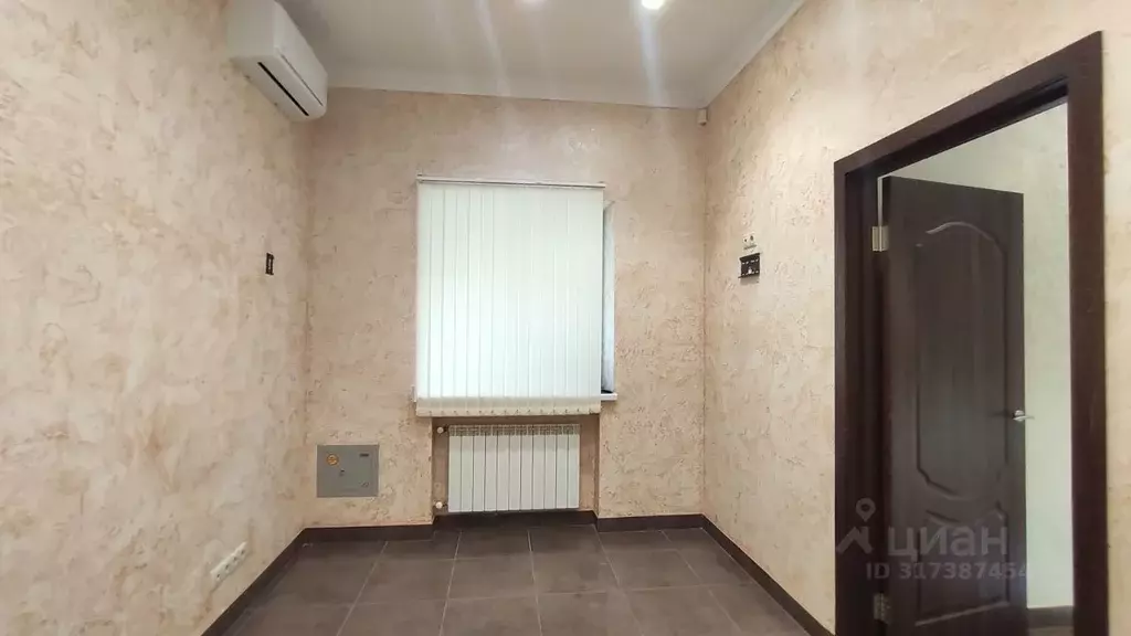 Офис в Саратовская область, Саратов Железнодорожная ул., 58б (42 м) - Фото 1
