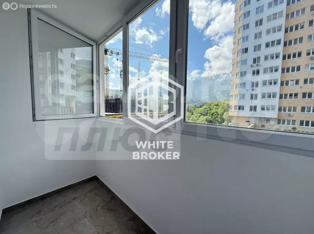 1-комнатная квартира: Ялта, улица К. Маркса (38 м) - Фото 2