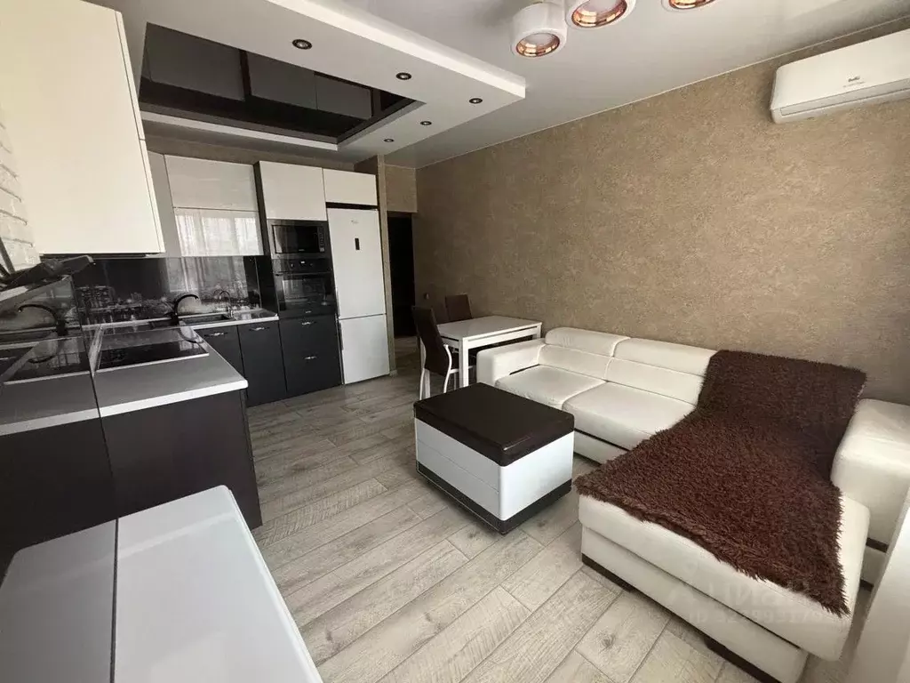 3-к кв. Алтайский край, Барнаул Приречная ул., 2А (67.0 м) - Фото 1