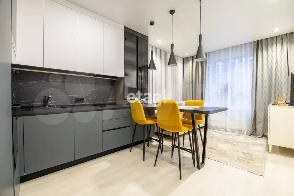 3-к. квартира, 80 м, 1/13 эт. - Фото 0