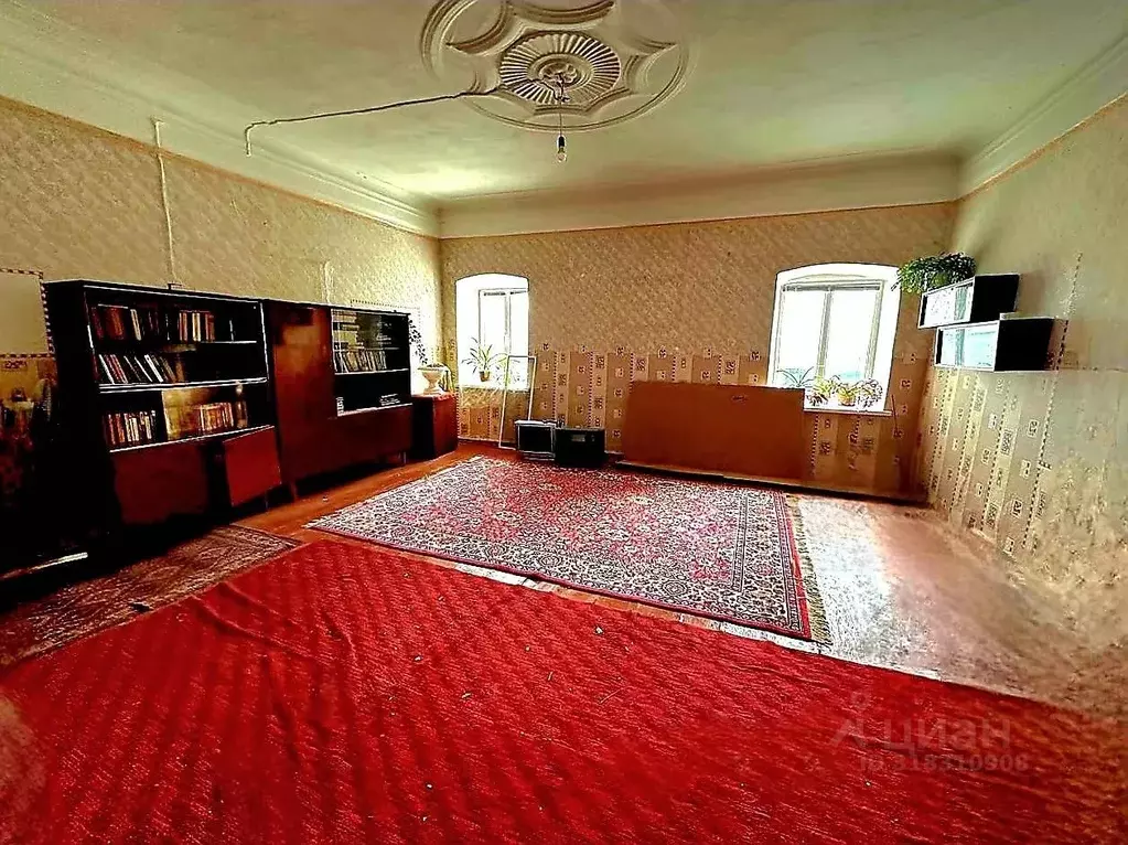 2-к кв. Крым, Керчь ул. Петра Алексеева, 10 (63.0 м) - Фото 0