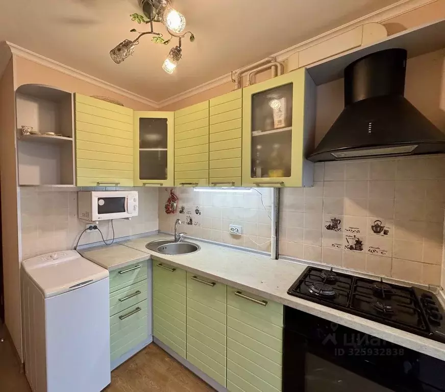 3-к кв. Крым, Ялта муниципальный округ, Гурзуф пгт ул. 60 лет СССР, 18 ... - Фото 2