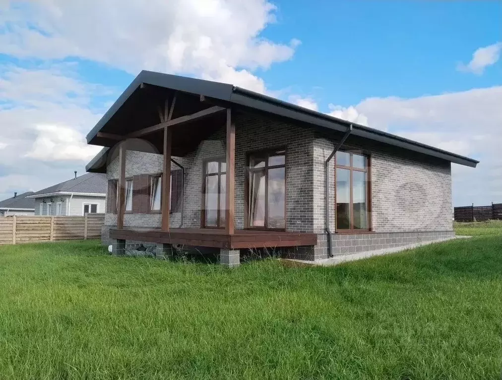 Дом в Красноярский край, Емельяновский муниципальный округ, Отрадное ... - Фото 1