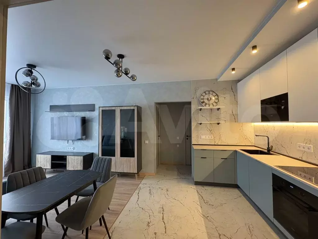 3-к. квартира, 60 м, 31/32 эт. - Фото 0