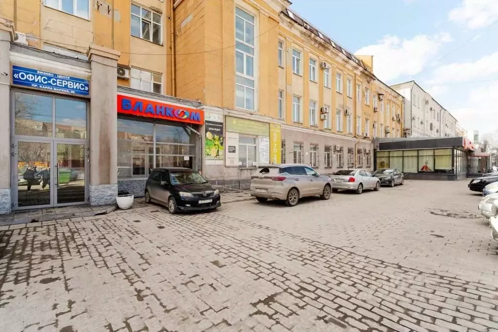 Помещение свободного назначения в Омская область, Омск просп. Карла ... - Фото 1