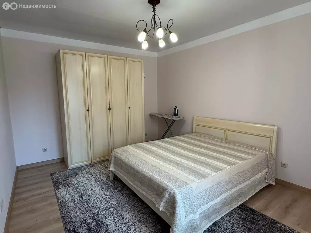 2-комнатная квартира: Казань, улица Нигматуллина, 3 (62 м) - Фото 0