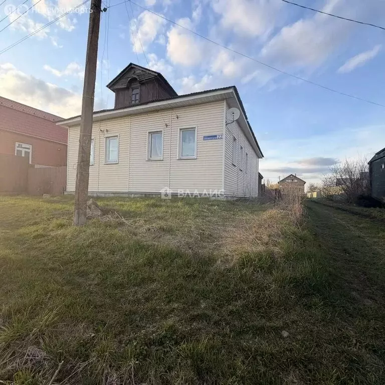 Дом в село Дединово, Пионерская улица, 22 (350 м) - Фото 1