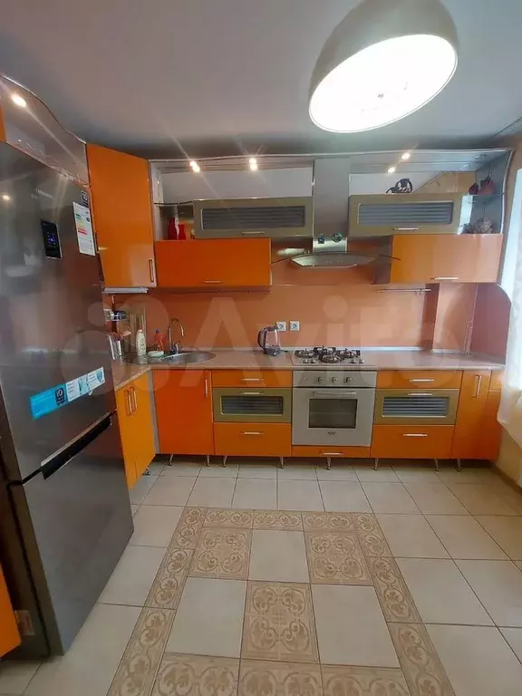 2-к. квартира, 60 м, 4/10 эт. - Фото 0