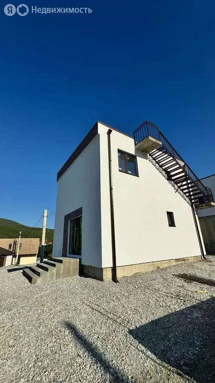Дом в Мысхако, Сахалинская улица (150 м) - Фото 1