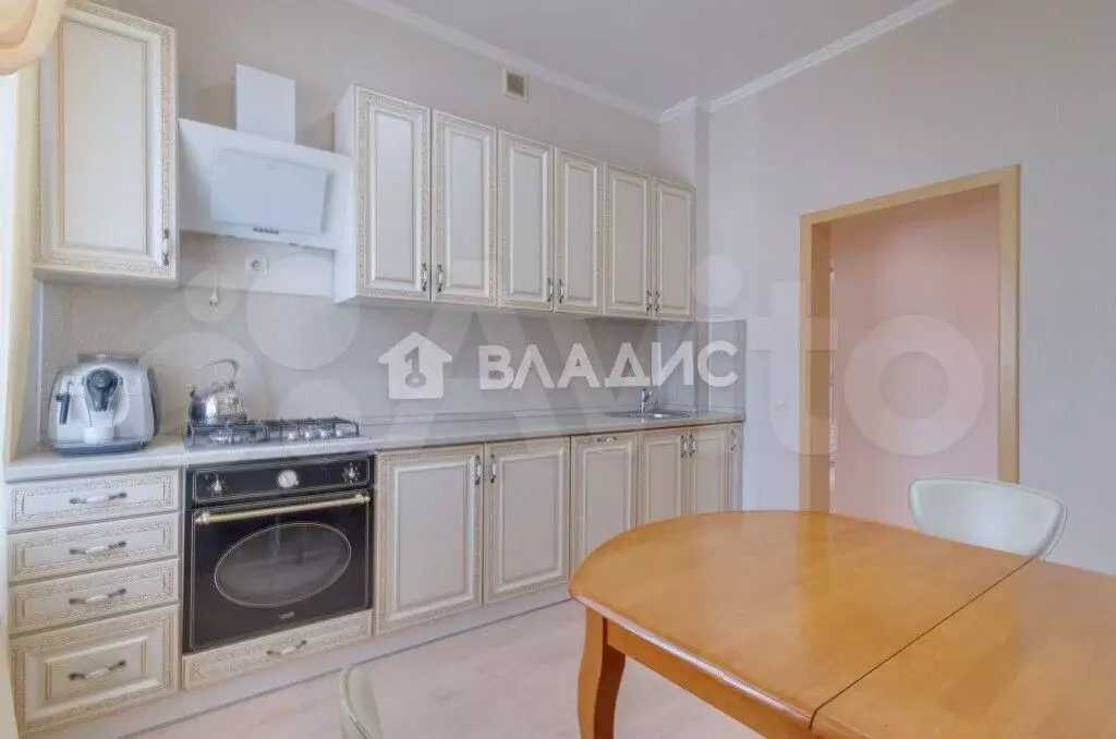 3-к. квартира, 72 м, 5/5 эт. - Фото 1