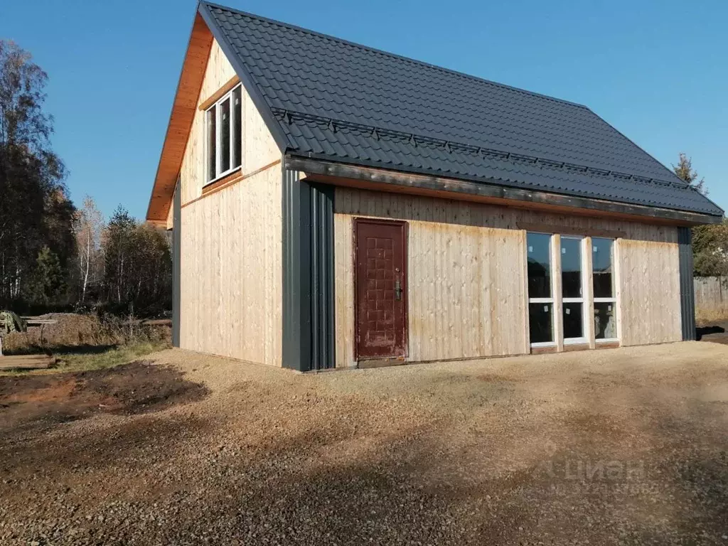 Дом в Свердловская область, Каменский муниципальный округ, с. ... - Фото 1