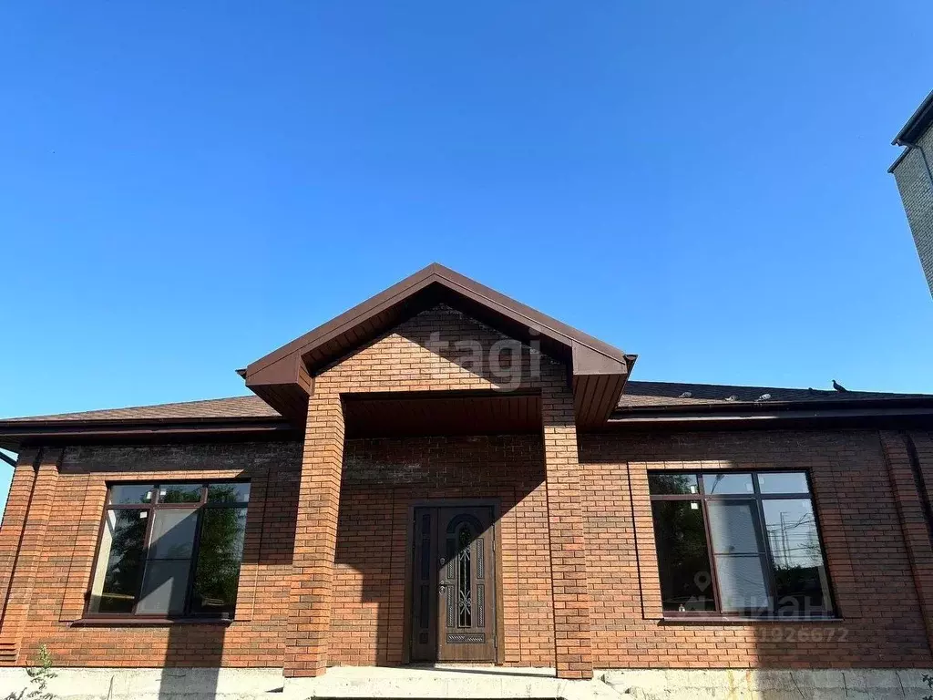 Дом в Ставропольский край, Ставрополь ул. Бурмистрова, 11 (182 м) - Фото 1