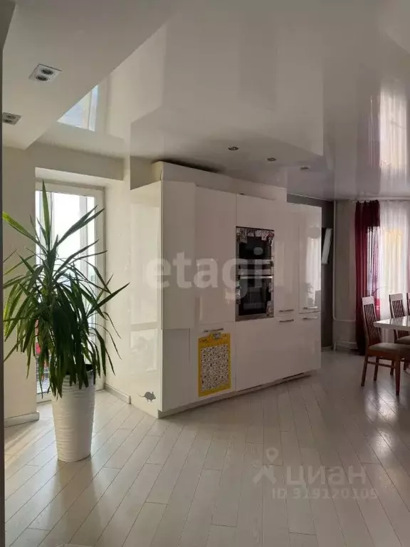3-к кв. Хабаровский край, Хабаровск Волочаевская ул., 85 (123.8 м) - Фото 0