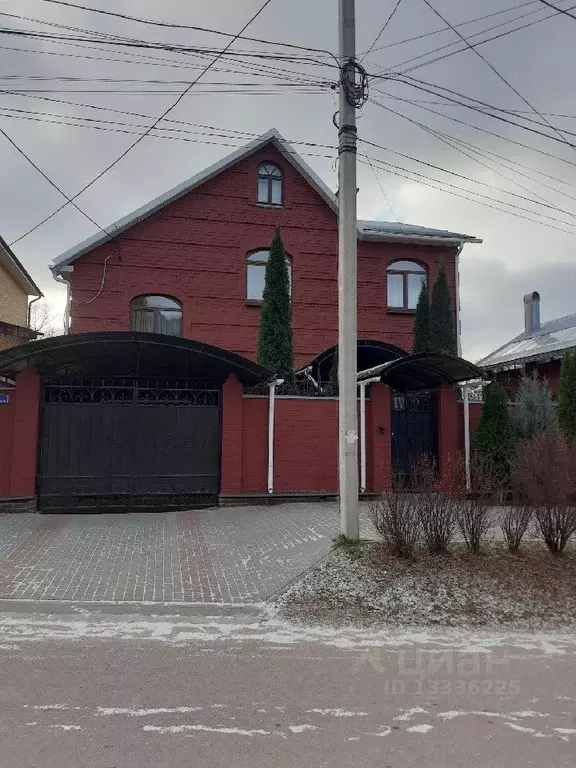 Дом в Калужская область, Калуга Садовая ул., 1 (261 м) - Фото 0