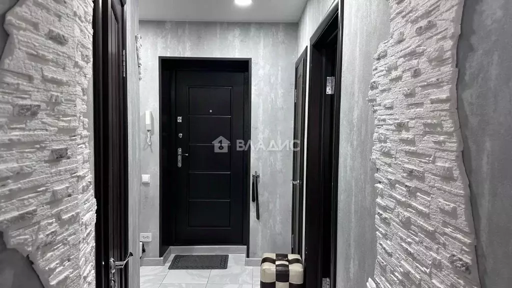 2-к кв. Белгородская область, Шебекино Парковая ул., 9 (43.8 м) - Фото 1