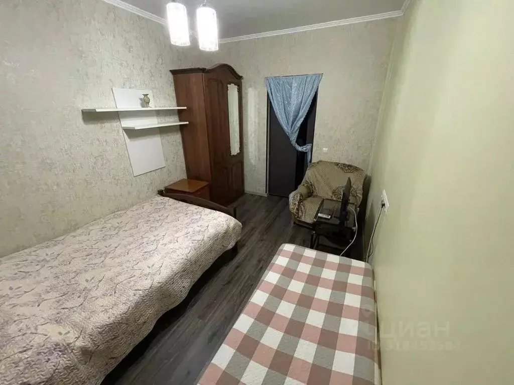 Комната Краснодарский край, Сочи Адлер жилрайон, ул. Дзержинского, 12 - Фото 0