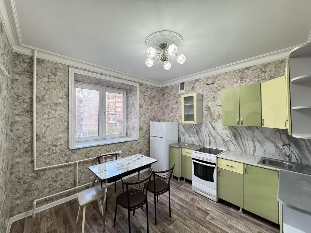 3-к. квартира, 90 м, 2/10 эт. - Фото 1