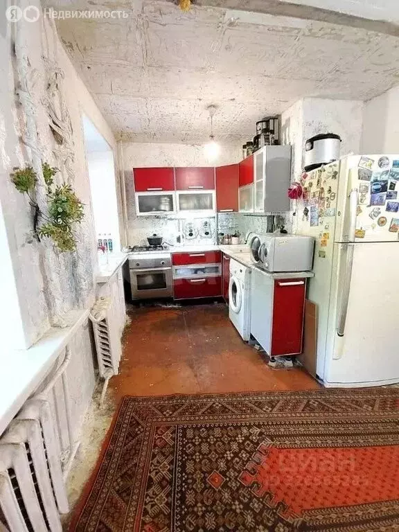 3-комнатная квартира: Череповец, улица Ветеранов, 8 (58.6 м) - Фото 1