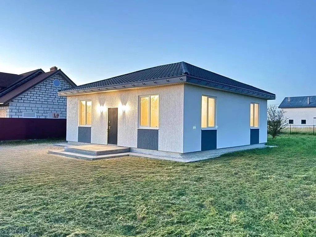 Дом в Калининградская область, Гурьевский муниципальный округ, пос. ... - Фото 1