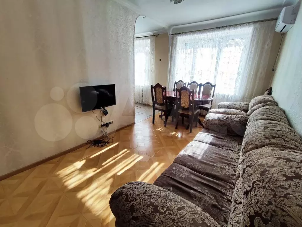 3-к. квартира, 65 м, 2/2 эт. - Фото 1