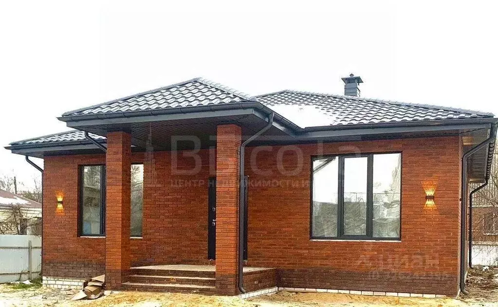 Дом в Воронежская область, Воронеж Новороссийский пер., 6 (120 м) - Фото 1