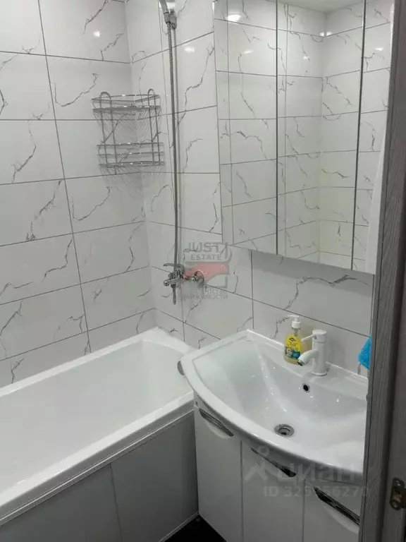 2-к кв. Московская область, Красногорск городской округ, Нахабино пгт ... - Фото 2