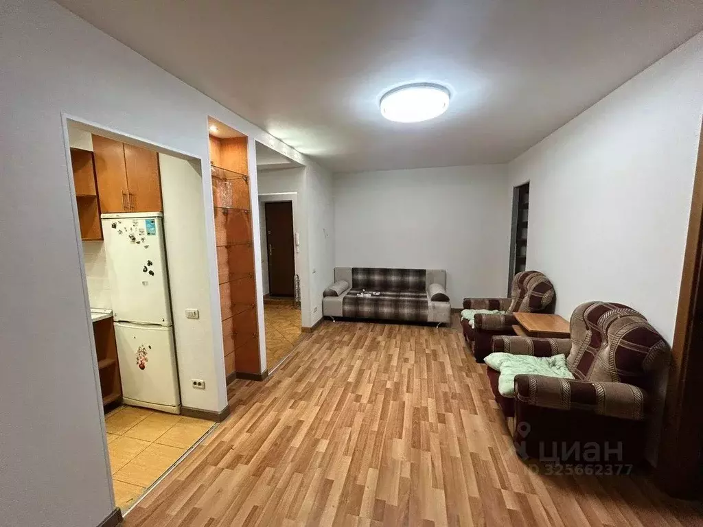 2-к кв. Свердловская область, Екатеринбург ул. Красных Борцов, 7 (42.4 ... - Фото 2