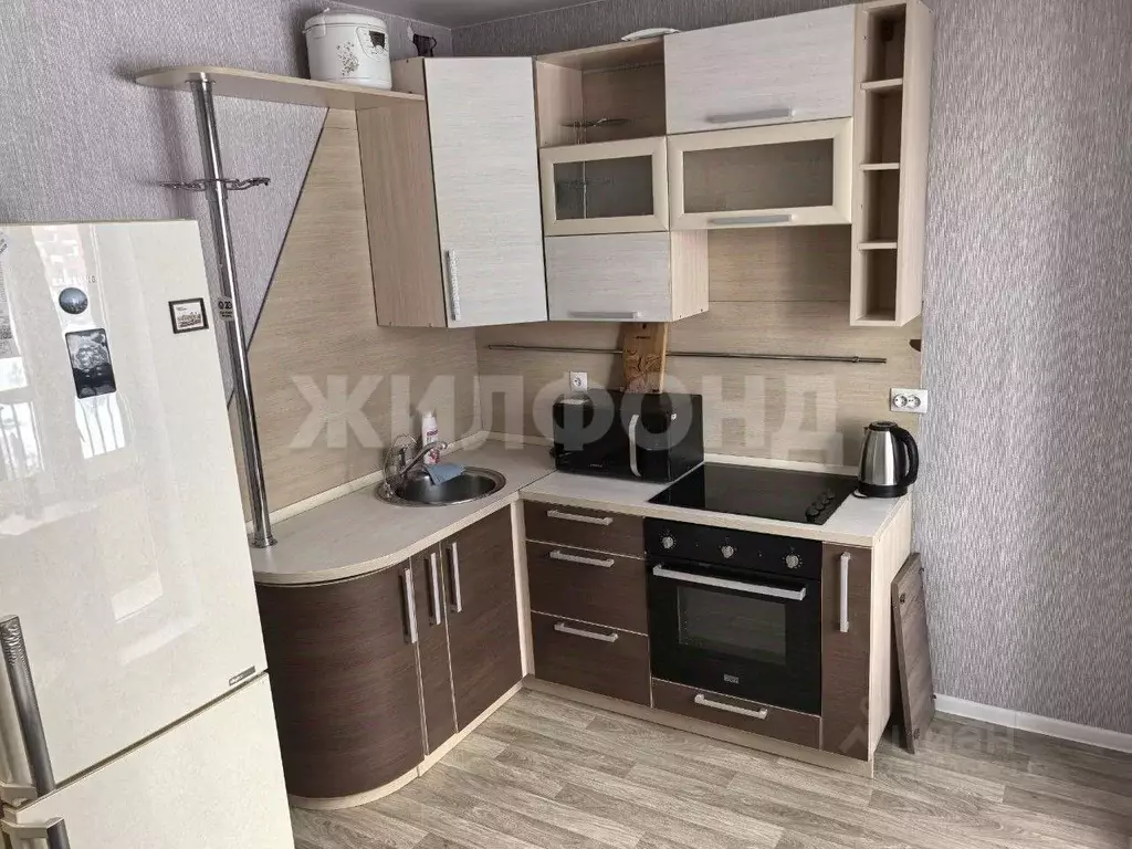 2-к кв. Новосибирская область, Новосибирск Спортивная ул., 37 (55.0 м) - Фото 1