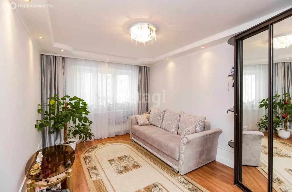 2-комнатная квартира: Тюмень, Вересковая улица, 15 (51.2 м) - Фото 1