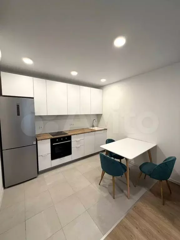 3-к. квартира, 55 м, 4/33 эт. - Фото 0