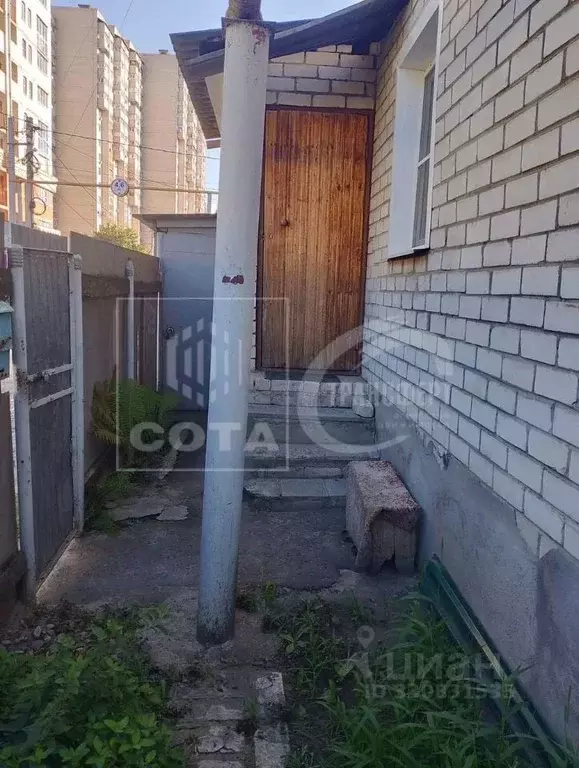 Дом в Воронежская область, Воронеж Набережная ул., 3 (92 м) - Фото 1