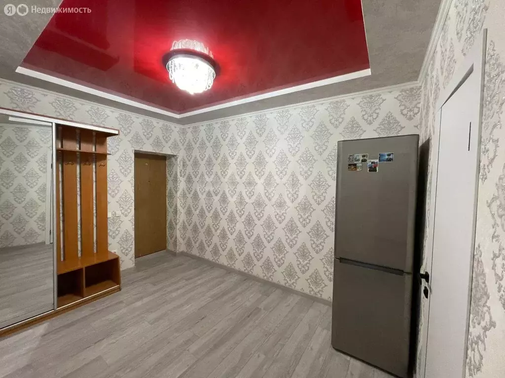 1-комнатная квартира: Тюмень, улица Николая Чаплина, 126 (36.6 м) - Фото 2