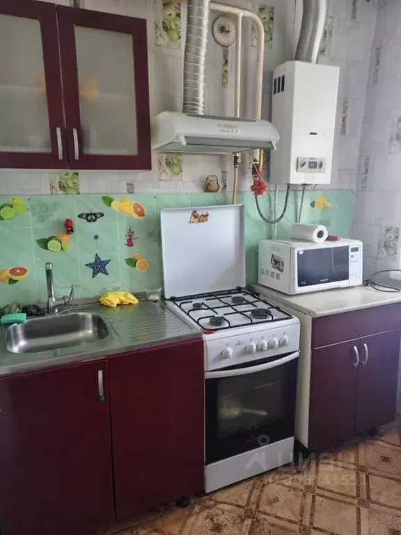 2-к кв. Саратовская область, Саратов Миллеровская ул., 53 (48.0 м) - Фото 0