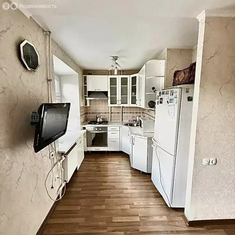 3-комнатная квартира: Казань, улица Энергетиков, 3 (55.5 м) - Фото 2
