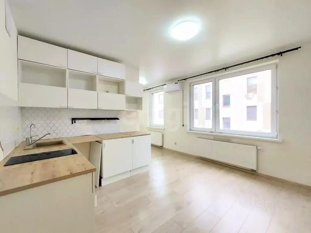 1-к кв. Тюменская область, Тюмень ул. Стройотрядовская, 6 (36.3 м) - Фото 1