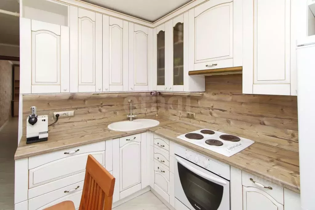 2-к кв. Тюменская область, Тюмень ул. Коммунаров, 4 (48.3 м) - Фото 0