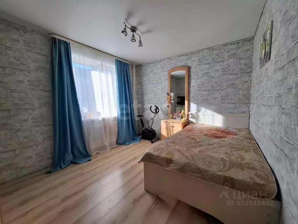 3-к кв. Вологодская область, Сокол ул. Некрасова, 9 (56.7 м) - Фото 1