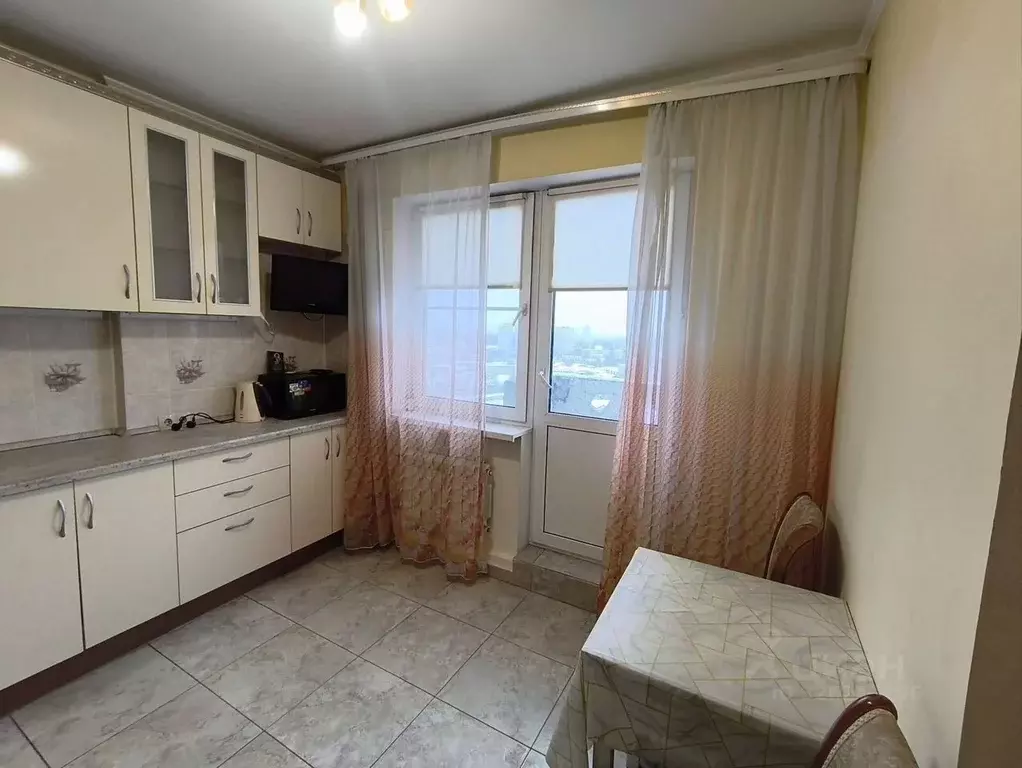 1-к кв. Московская область, Лобня ул. Жирохова, 2 (40.0 м) - Фото 2