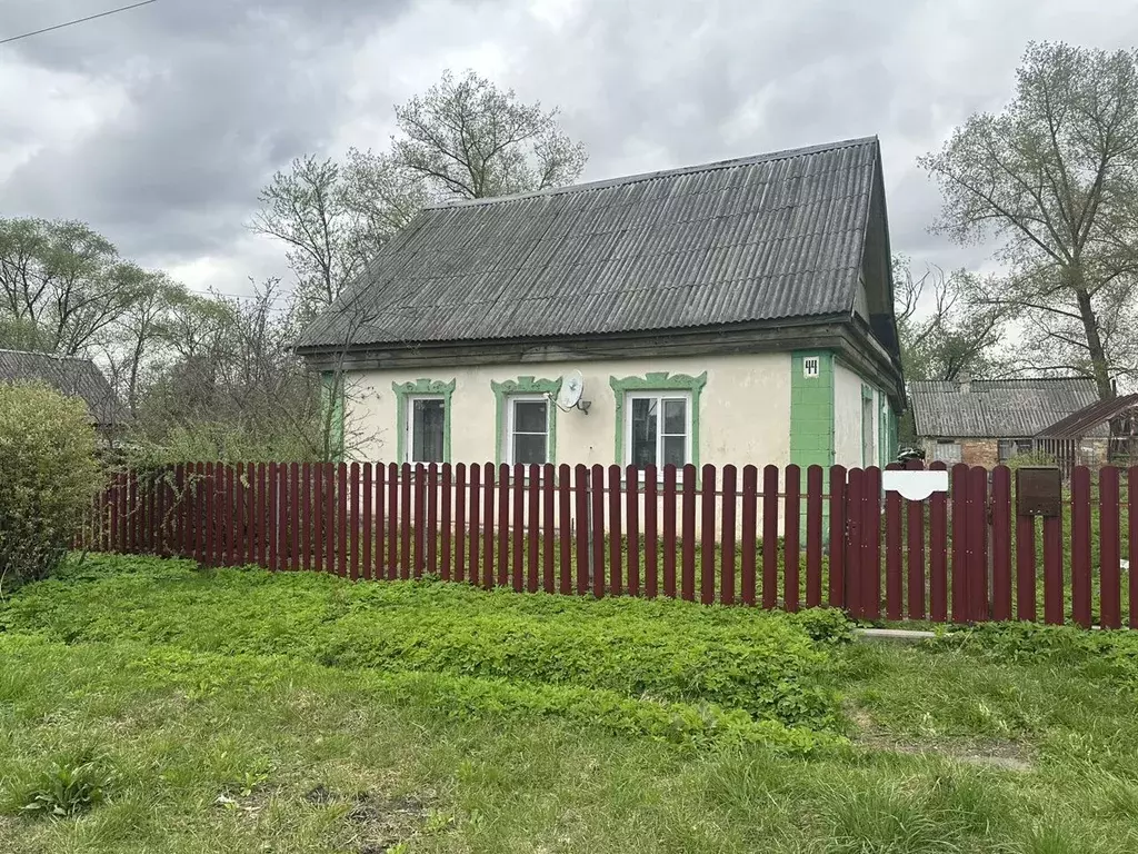 Дом в Калужская область, Кондрово Дзержинский район, ул. Ветеранов, 44 ... - Фото 0