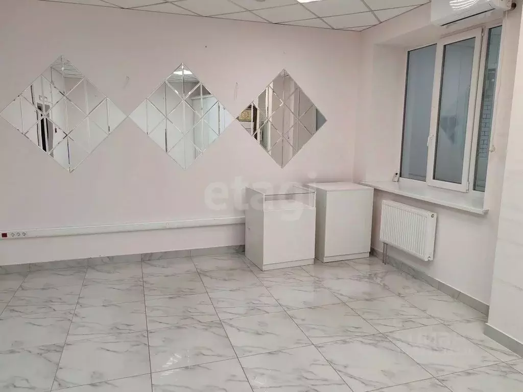 Помещение свободного назначения в Воронежская область, Воронеж бул. ... - Фото 1