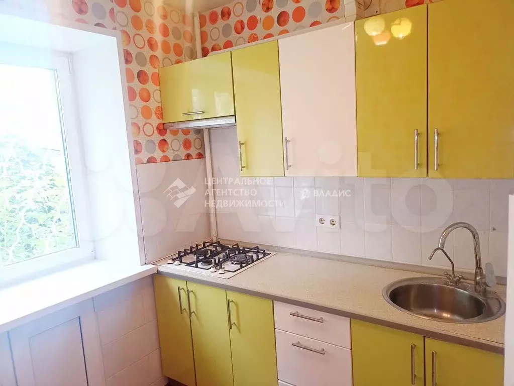 3-к. квартира, 65 м, 1/5 эт. - Фото 0