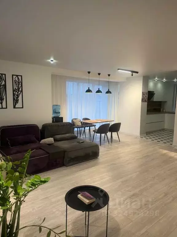 Дом в Новгородская область, Новгородский район, Ермолинское с/пос, д. ... - Фото 1