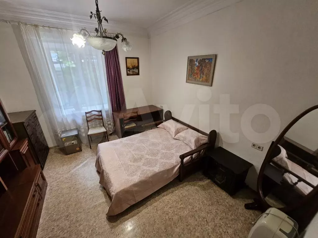 Комната 18 м в 3-к., 2/5 эт. - Фото 0