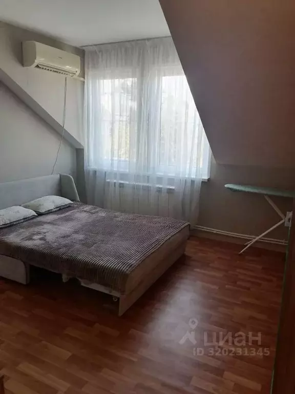 1-к кв. Волгоградская область, Волгоград ул. Маршала Василевского, 24 ... - Фото 0