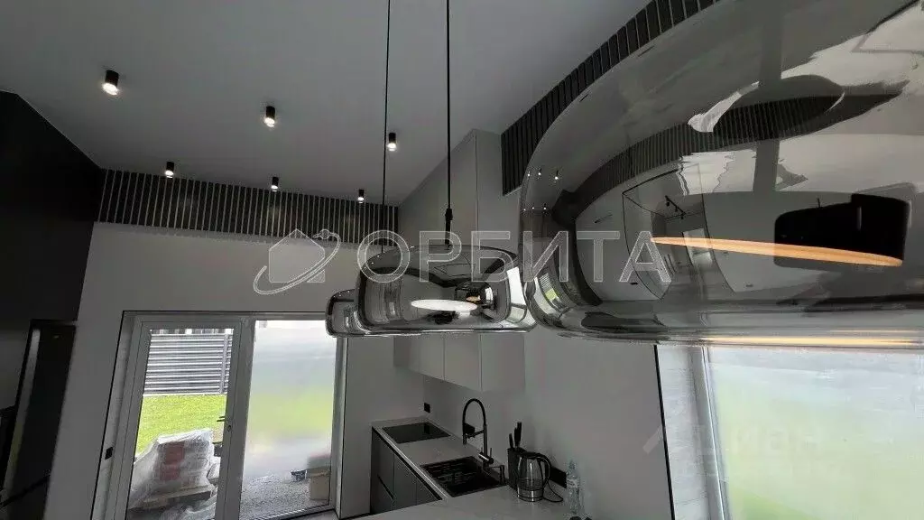 Дом в Тюменская область, Тюменский район, с. Луговое ул. Центральная, ... - Фото 1