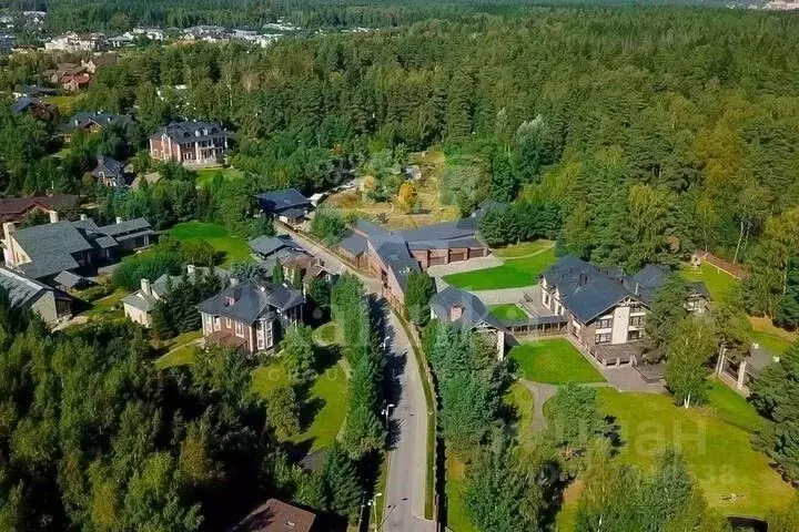 Участок в Московская область, Красногорск городской округ, д. ... - Фото 1