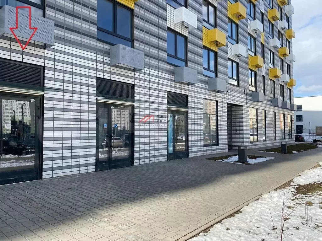 Продам торговое помещение, 90 м - Фото 1