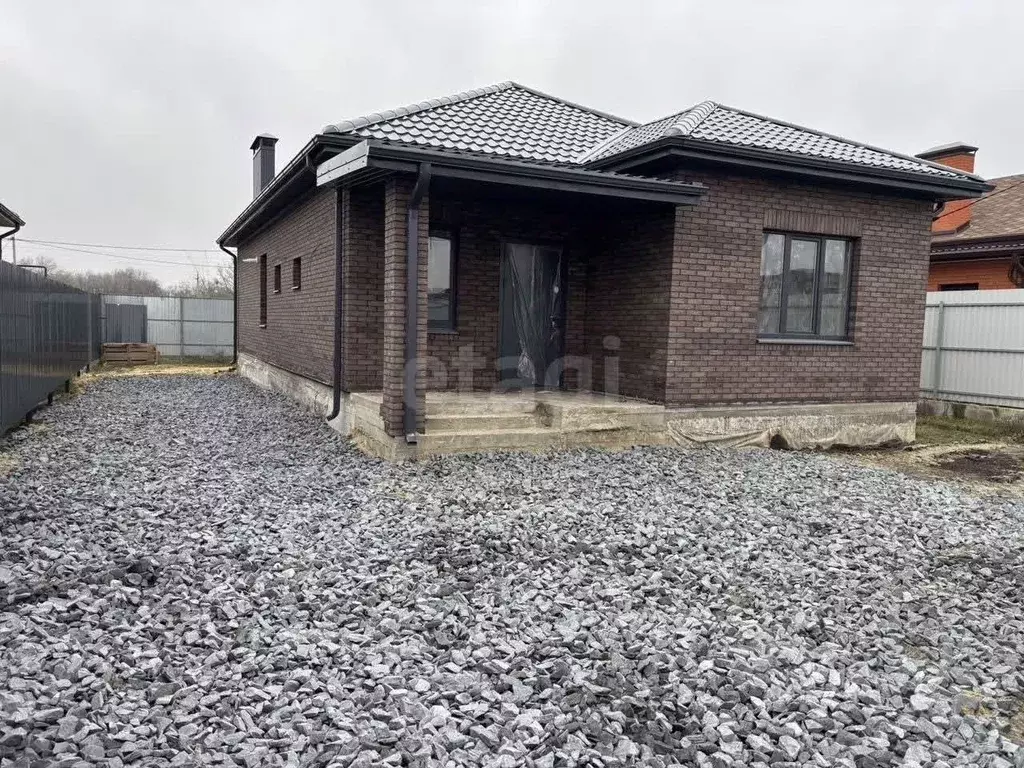 Дом в Ростовская область, Батайск ул. Кольчужная (100 м) - Фото 1