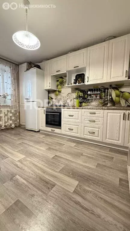 3-комнатная квартира: Октябрьский, 34-й микрорайон, 15А (79.8 м) - Фото 0